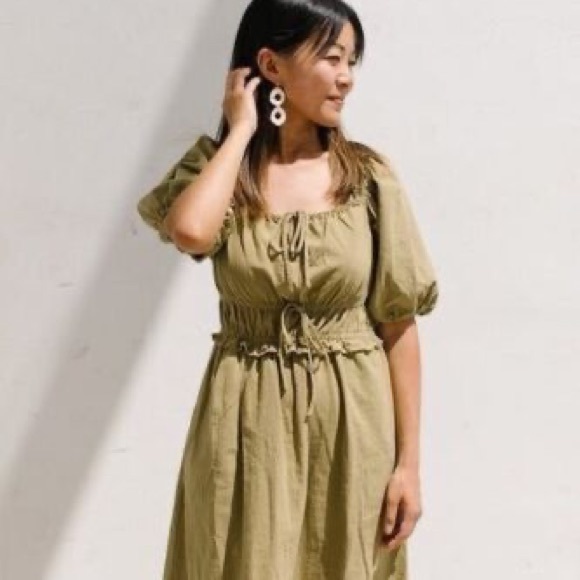 Green midi dress - Picture 2 of 9